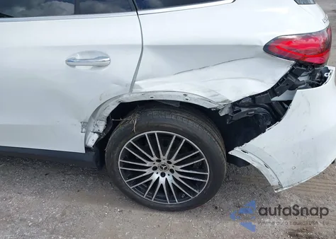 2023 Mercedes-Benz Glc 300 4Matic Suv from USA, damaged, VIN W1NKM4HB5PF056901